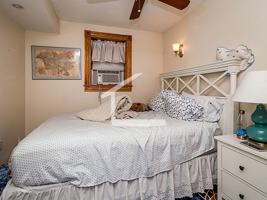 featured image of 48 Garden St #1