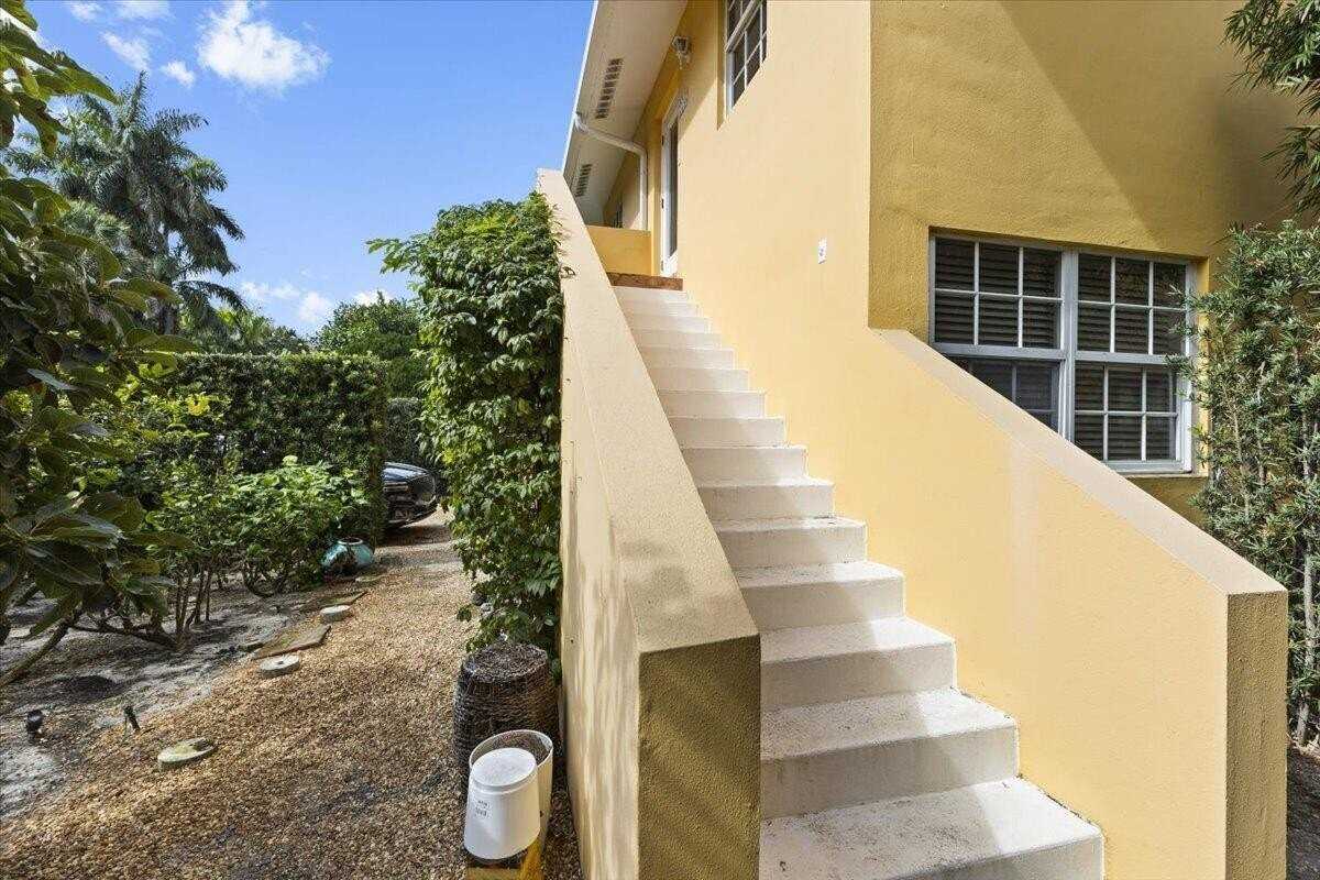 223 Park Ave #2 - Photo 2 of 21