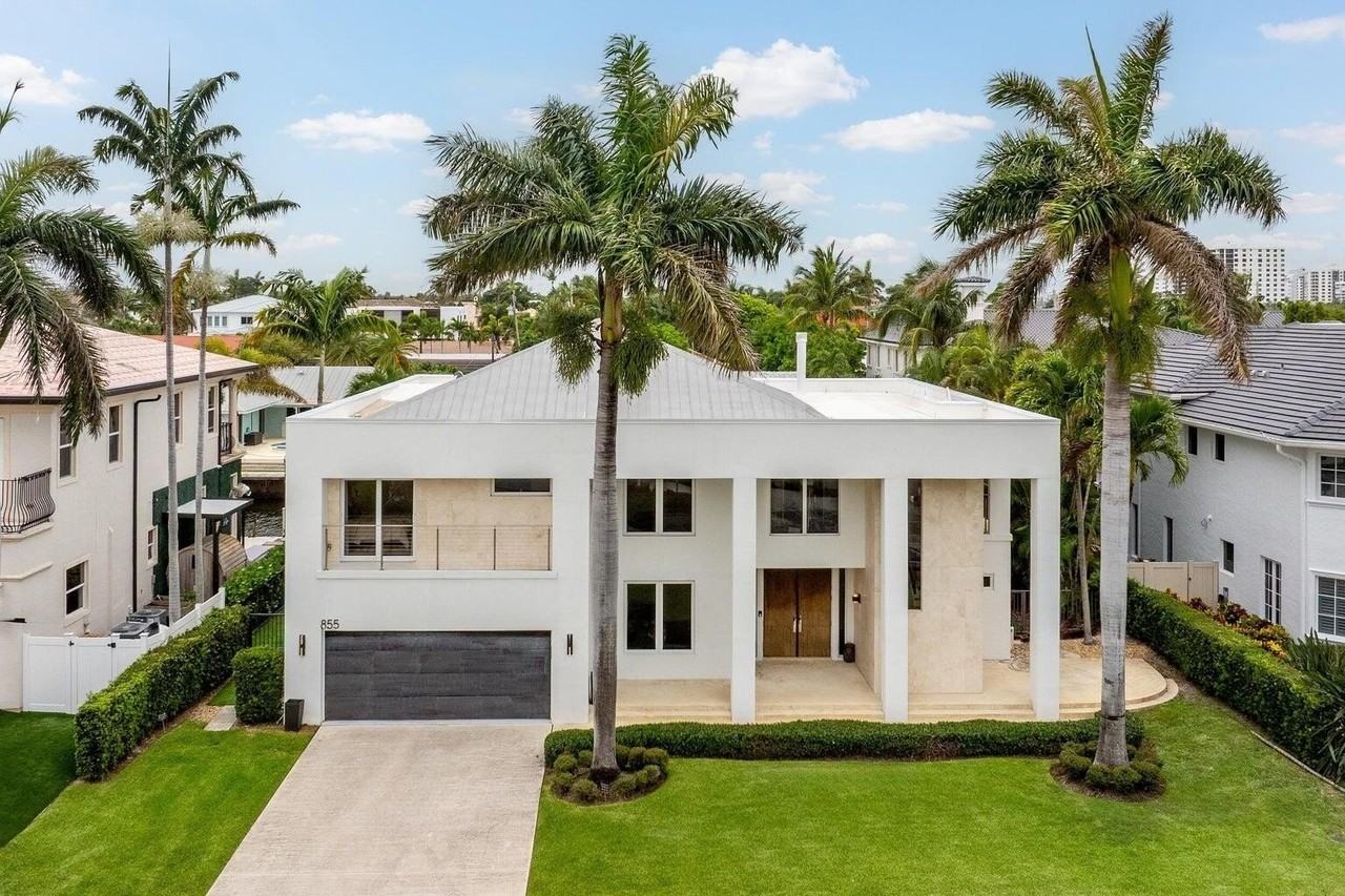 855 Coventry St - Photo 2 of 50