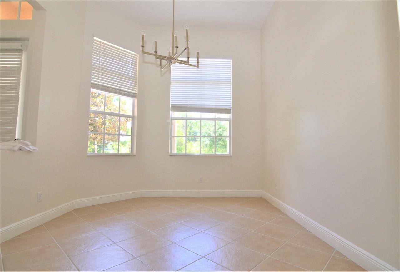 9421 Briarcliff Trce - Photo 4 of 12