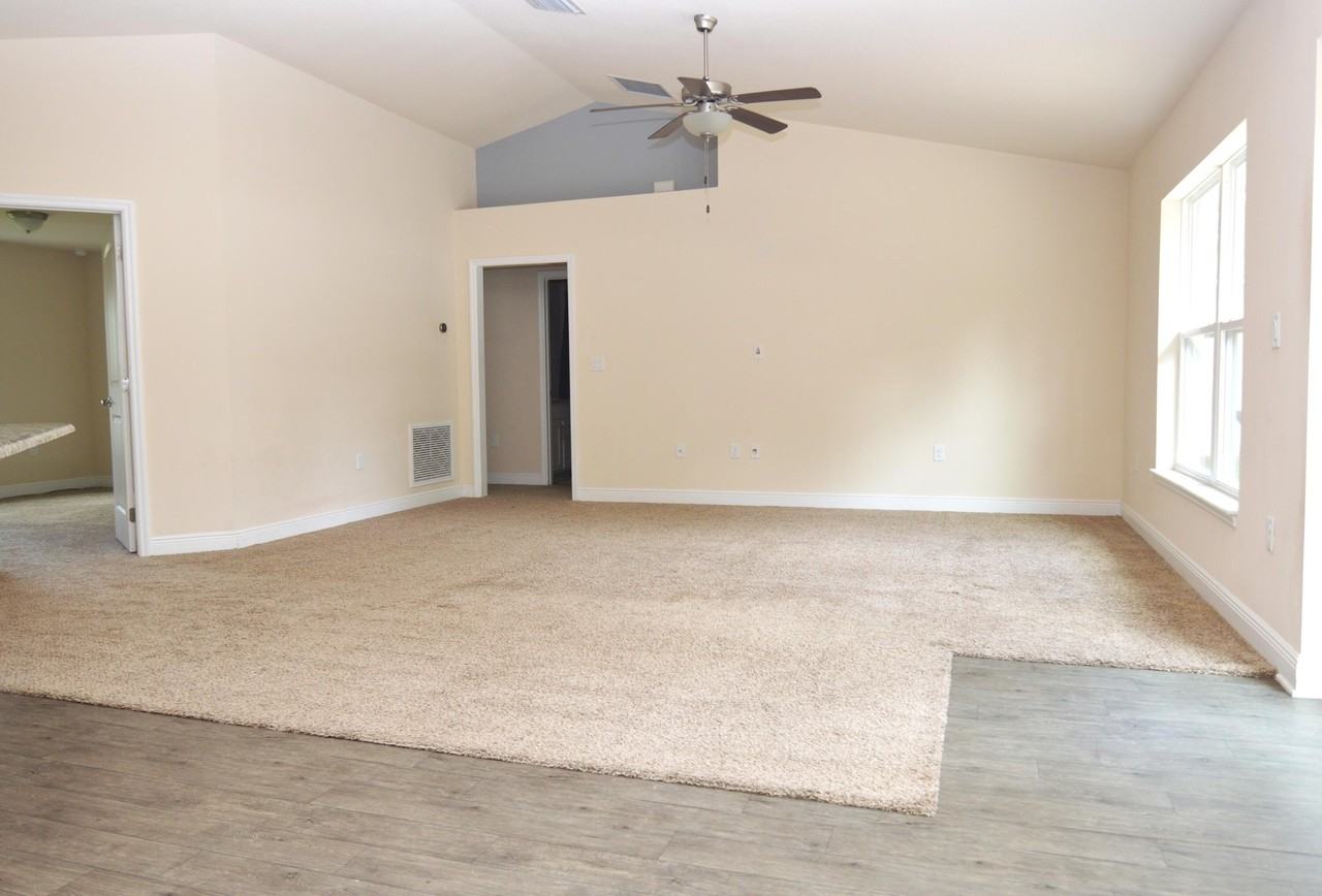 5803 Nw Basswood Dr - Photo 4 of 9