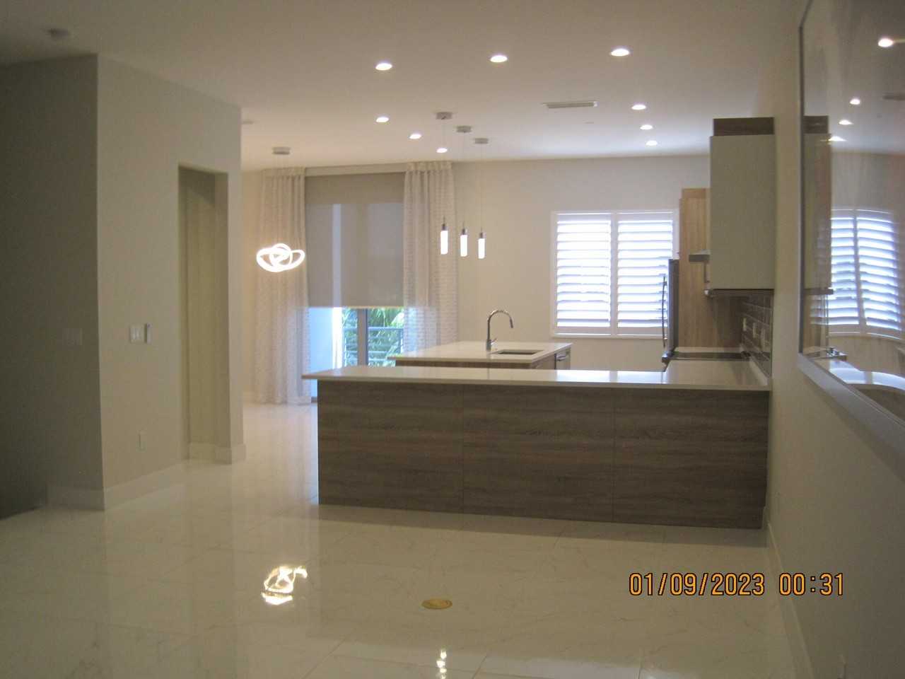 4033 Nw 17th Way - Photo 3 of 17