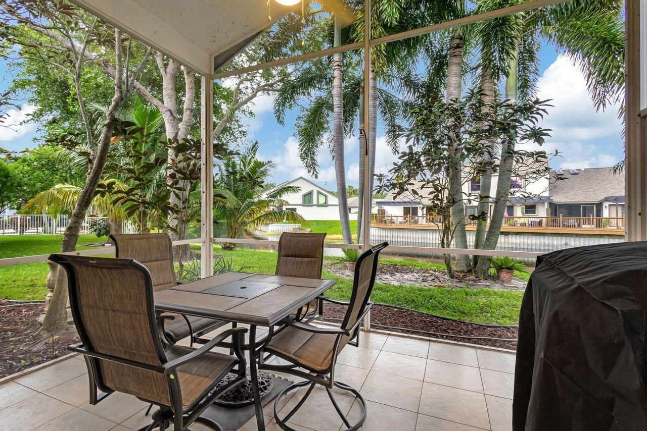 2241 Soundings Ct - Photo 3 of 37