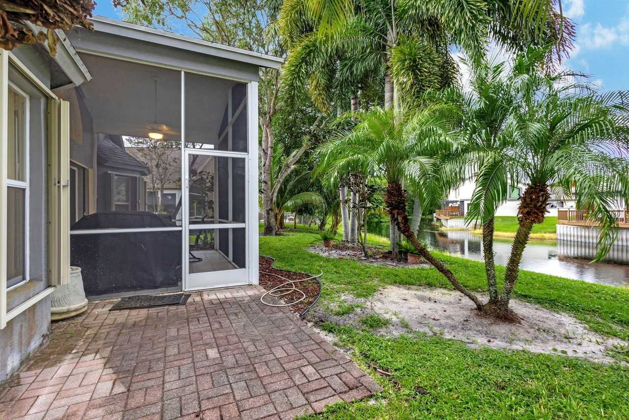 2241 Soundings Ct - Photo 6 of 37