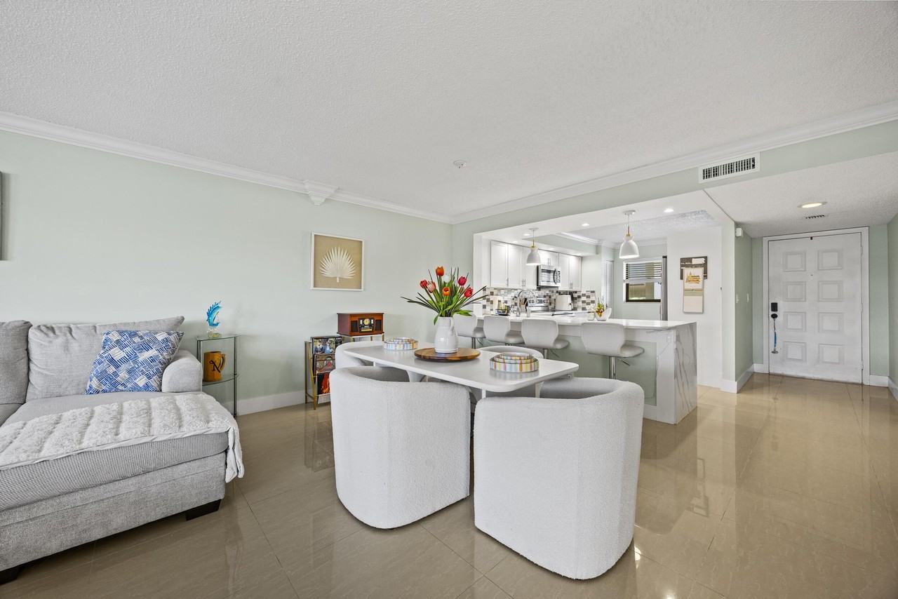 12926 Briarlake Dr #201