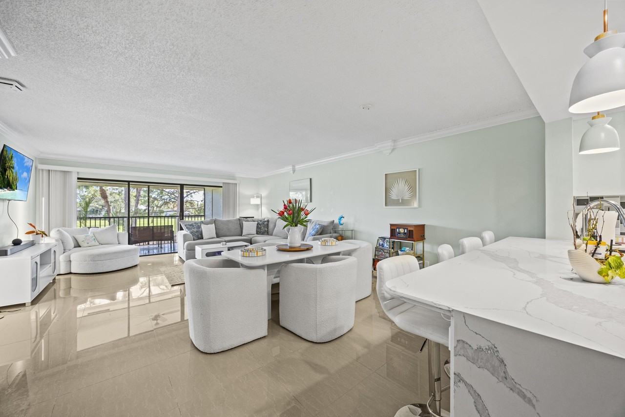 12926 Briarlake Dr #201 - Photo 2 of 32