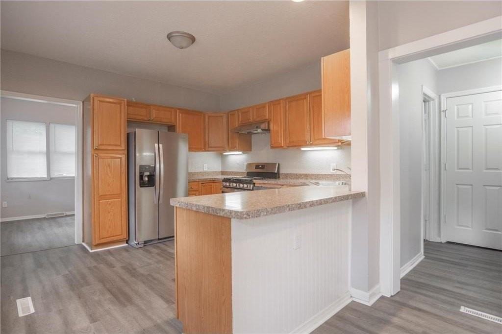 1125 Margaret St - Photo 6 of 26