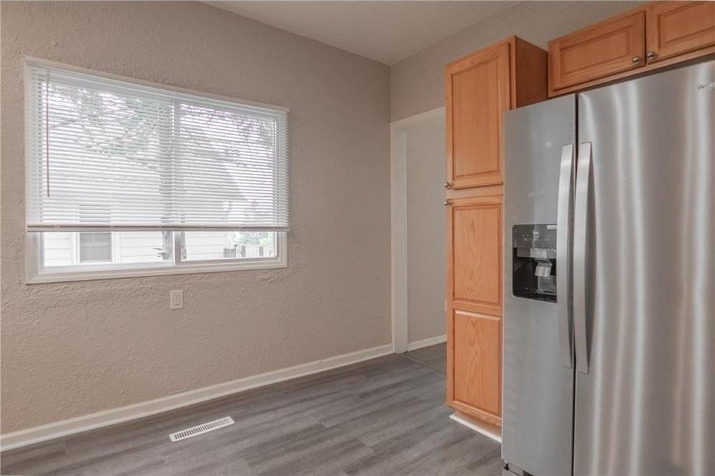 1125 Margaret St - Photo 7 of 26