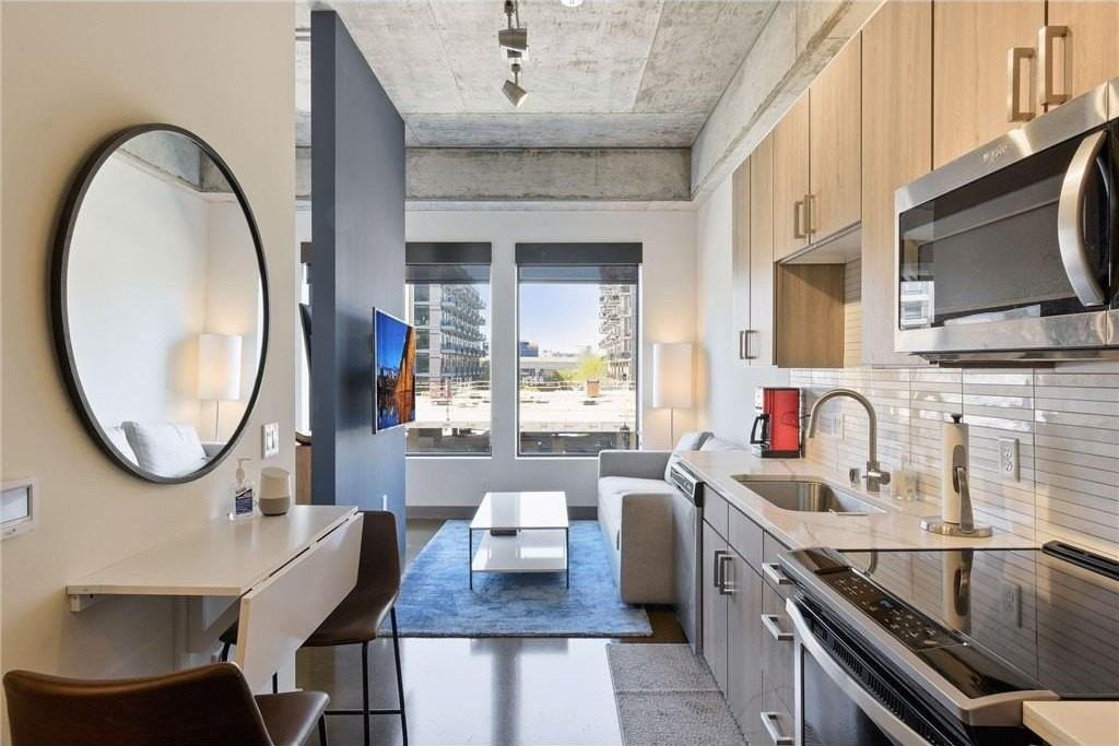 728 3rd St N #202 - Photo 2 of 26