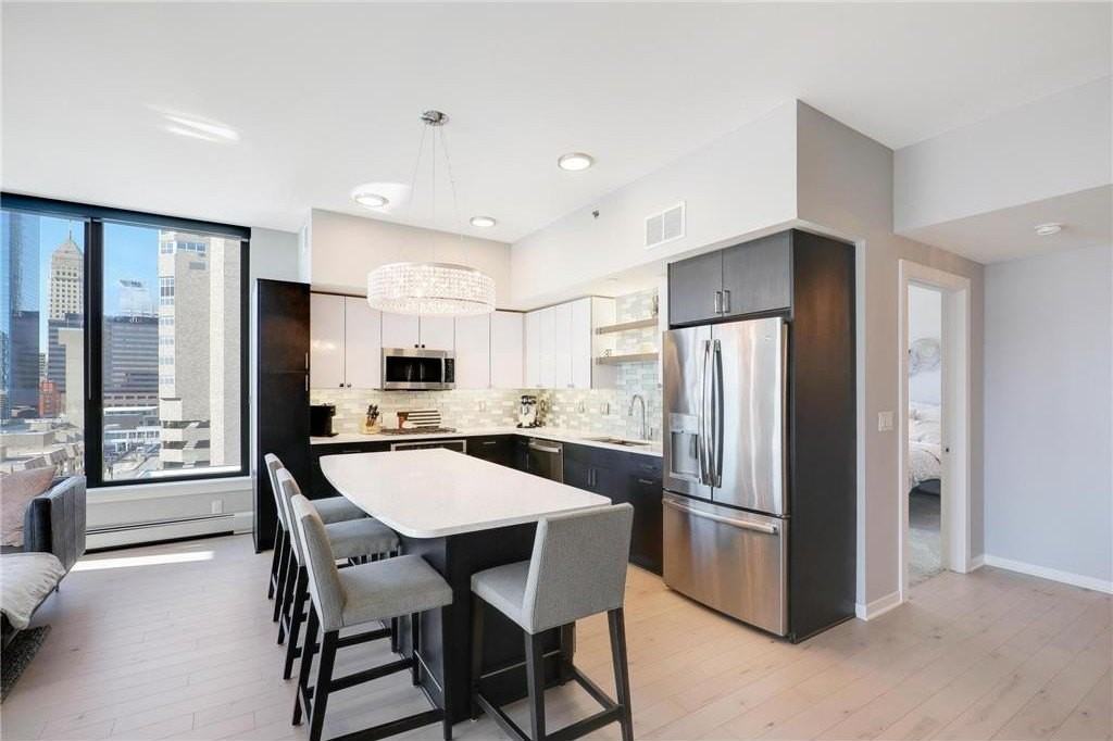 740 Portland Ave #907 - Photo 4 of 37