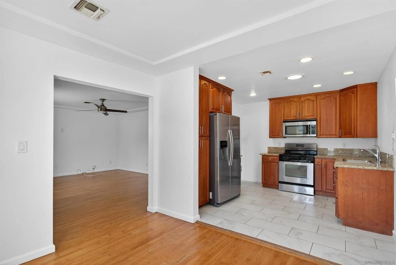 5442 San Onofre Ter - Photo 7 of 37