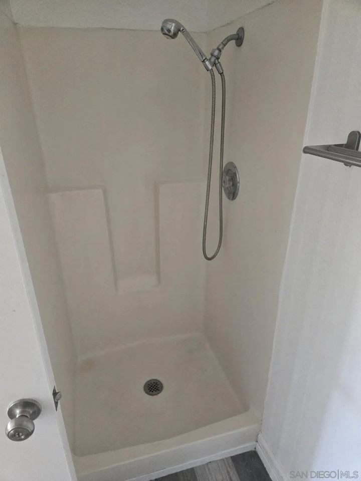 241 50th St - Photo 6 of 8