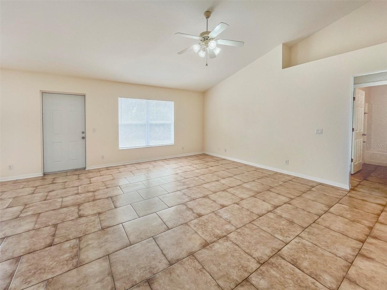 3465 Tupelo Ave - Photo 3 of 15