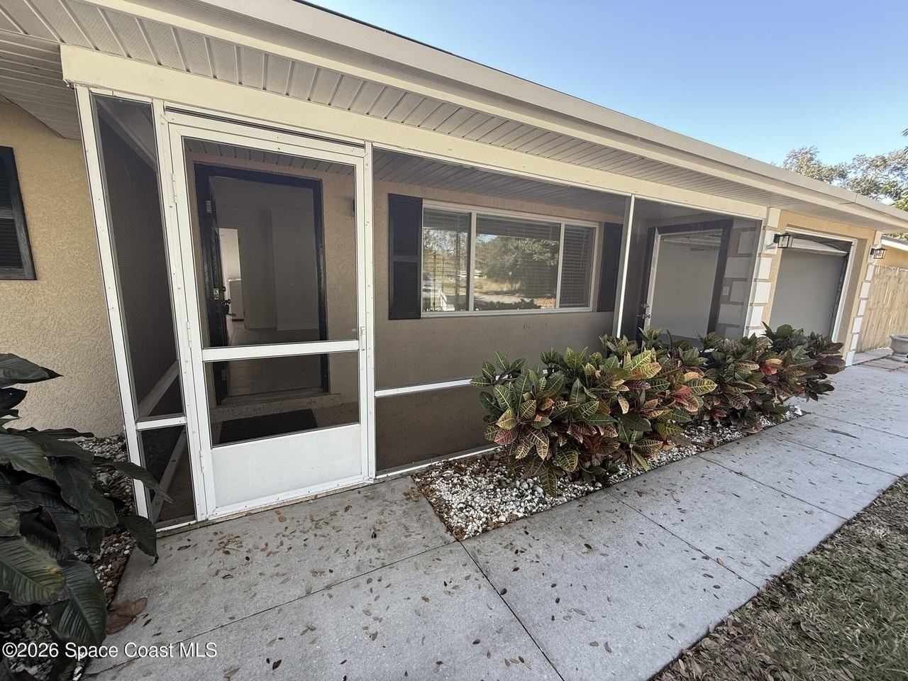 3383 Alice St - Photo 6 of 24