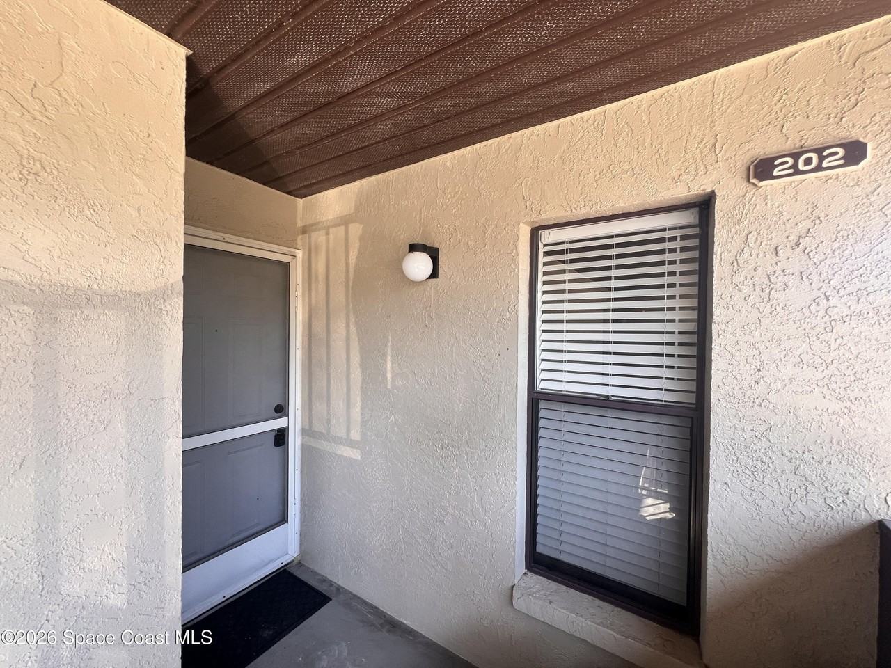 1011 Clearmont St Ne Apt 202-2 #202-2 - Photo 2 of 19