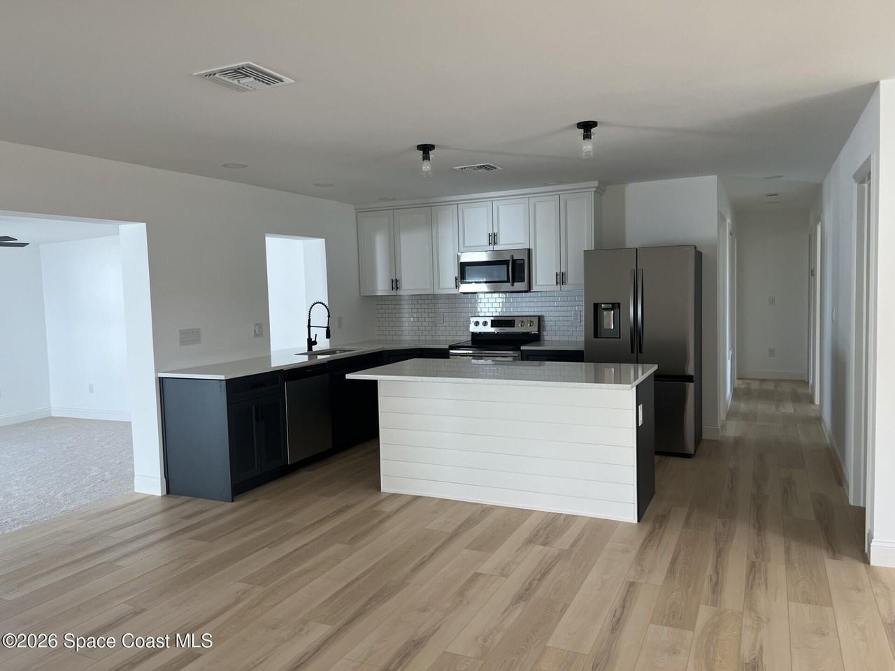 751 Burman Ln Ne - Photo 4 of 26