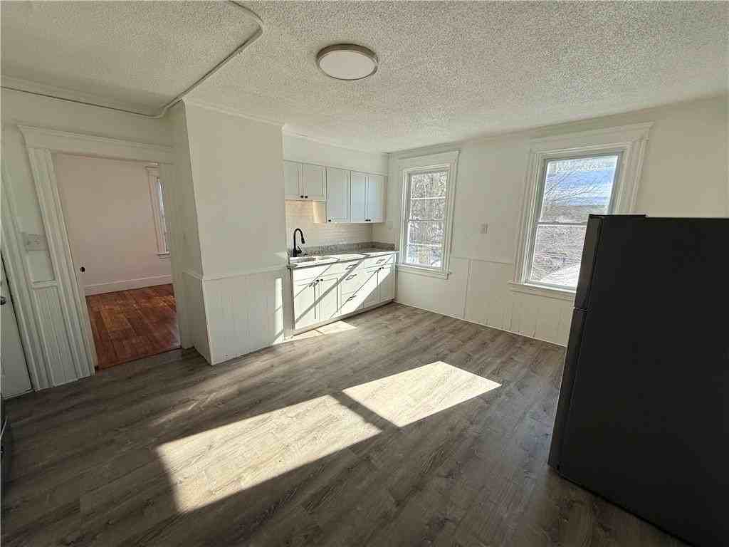 251 Transit St Apt 2r #2R - Photo 4 of 9