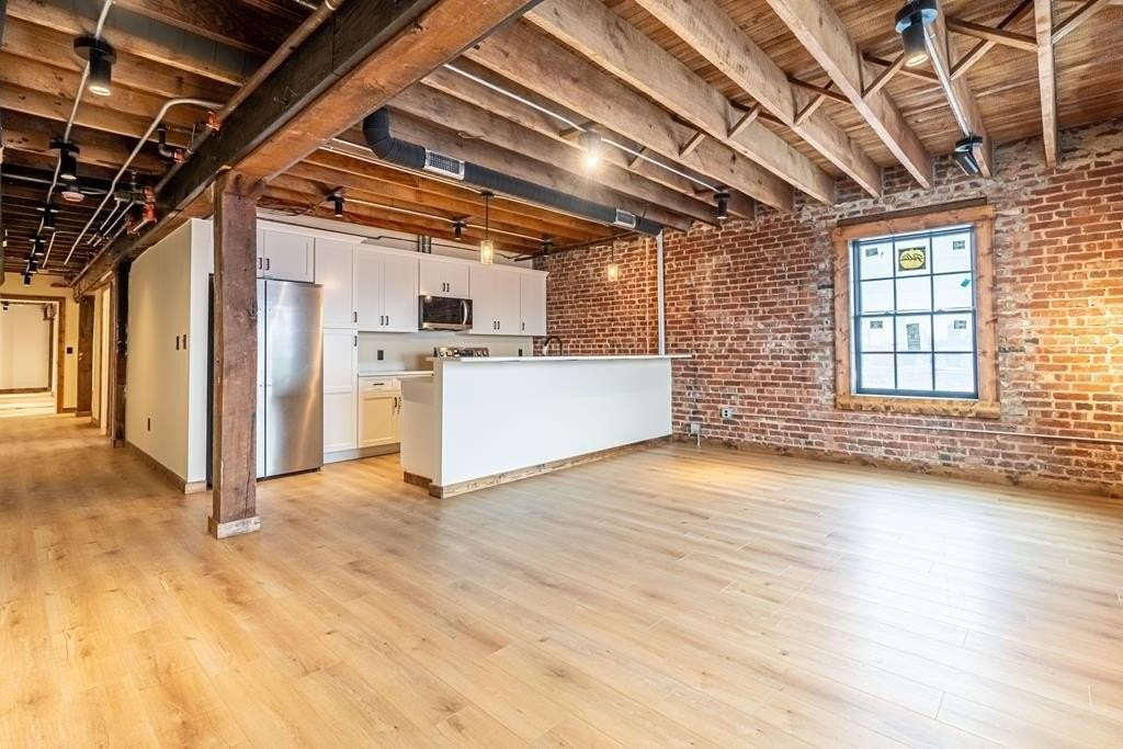 453 E Main St ## 500