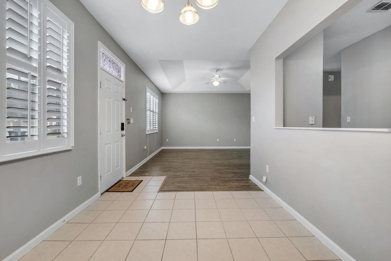 1652 Corey Wood Cir - Photo 7 of 31