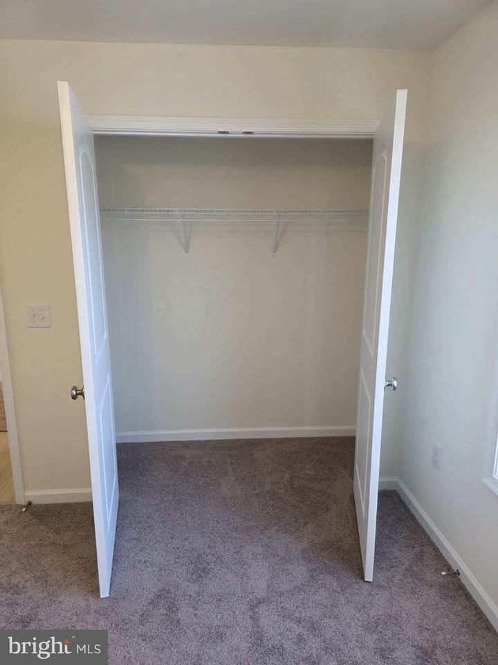 94 Cove Ct - Photo 6 of 10