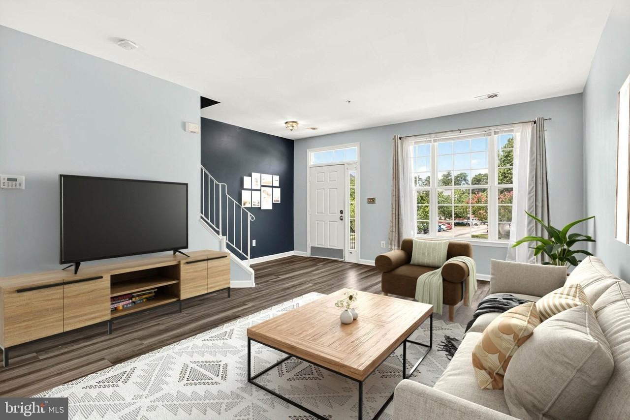 8605 Willow Leaf Ln - Photo 3 of 29