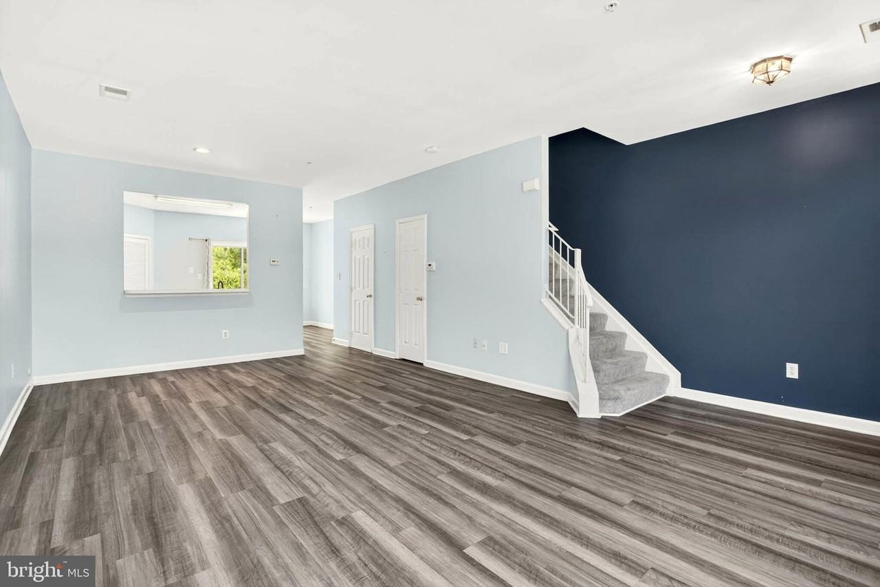 8605 Willow Leaf Ln - Photo 4 of 29