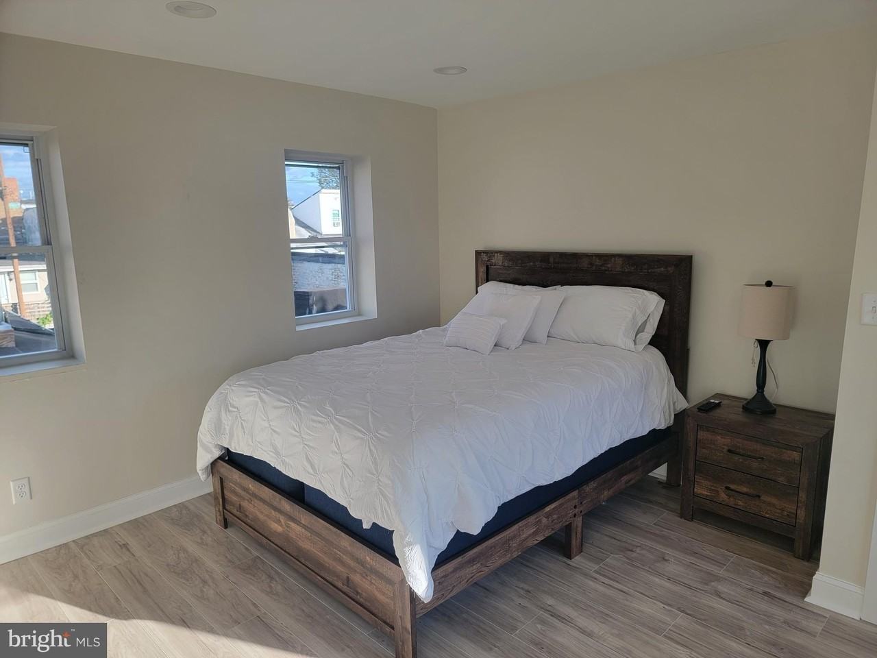 401 S Ann St - Photo 3 of 42