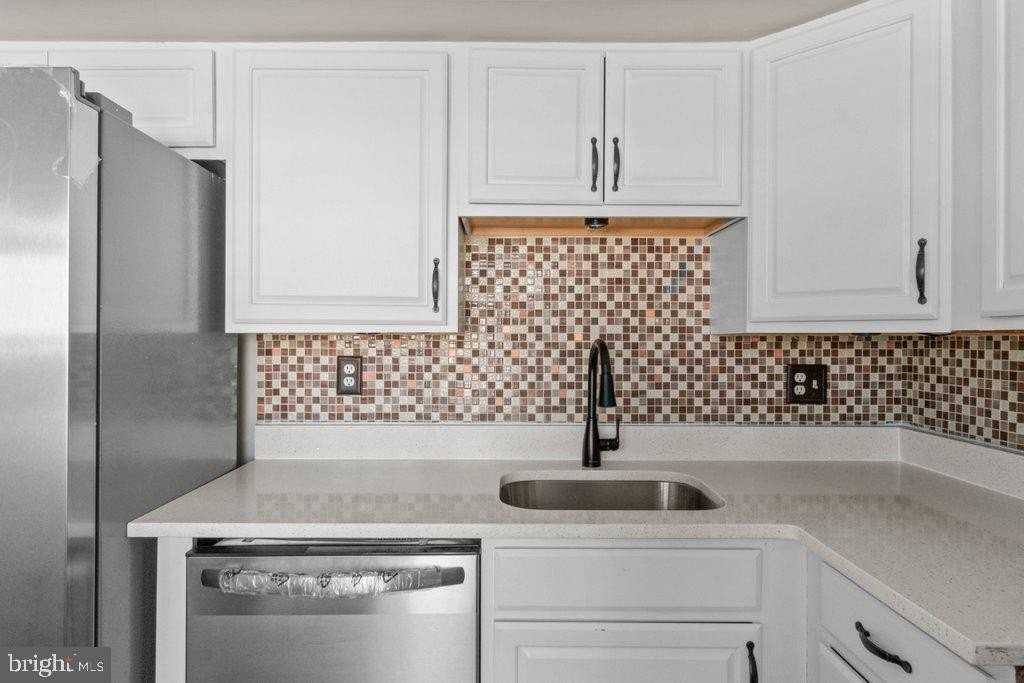 5 Bardia Ct - Photo 3 of 26