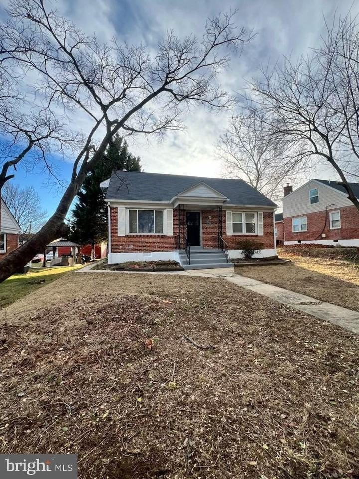 7107 Liberty Rd - Photo 2 of 17