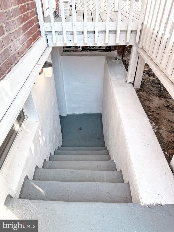 7713 E Baltimore St - Photo 3 of 50