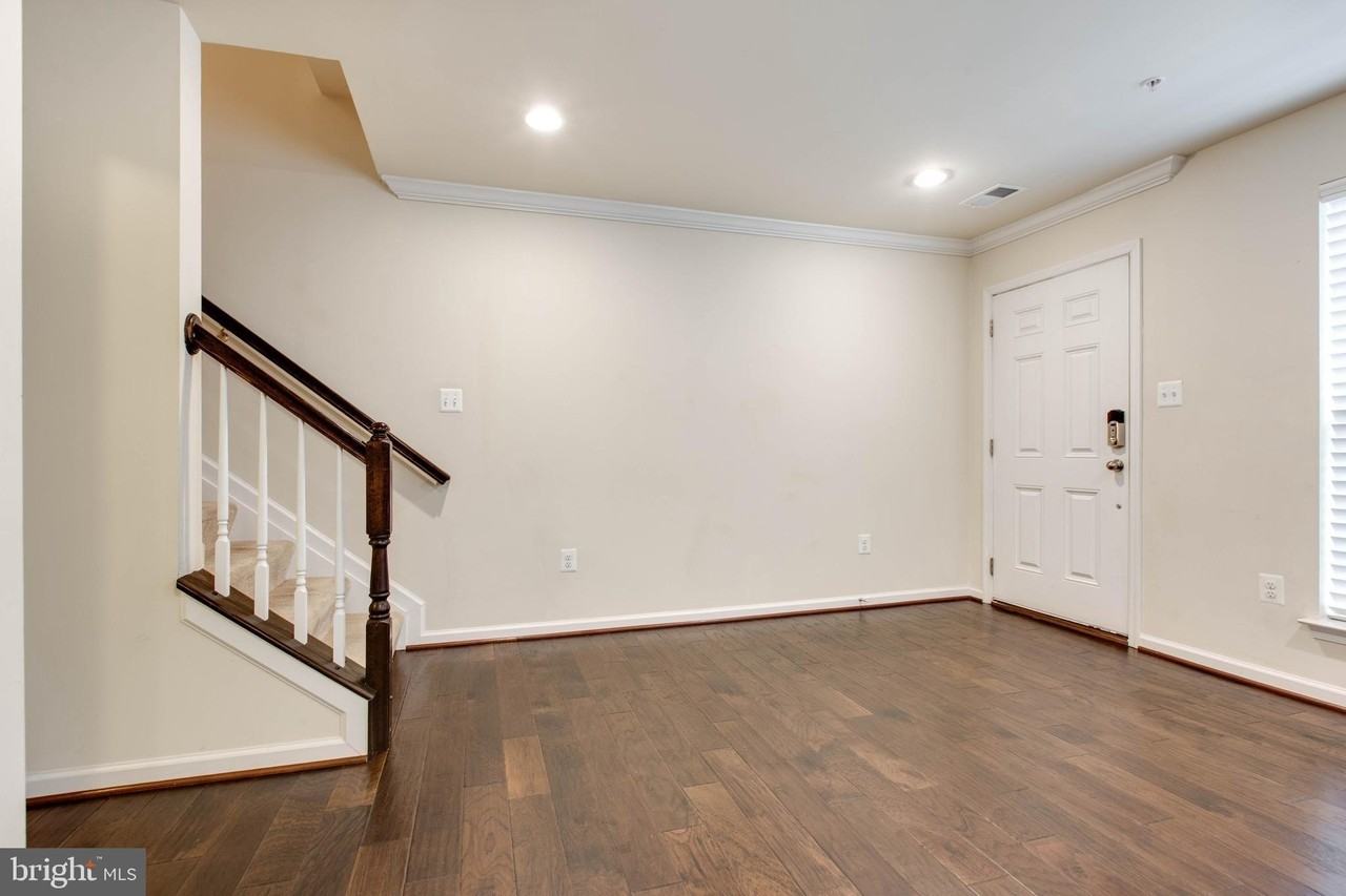 7048 Foxton Way - Photo 5 of 50