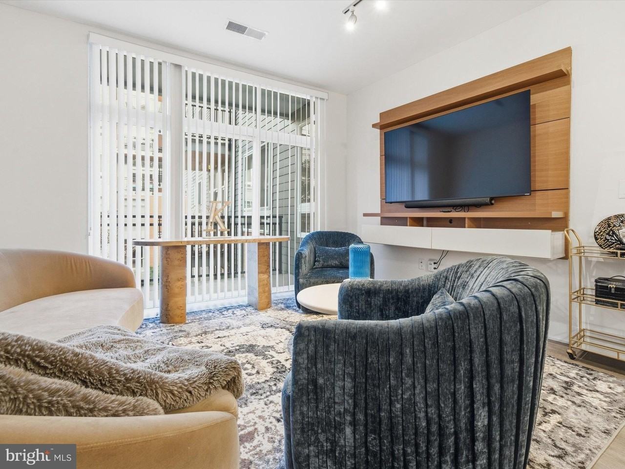 145 Riverhaven Dr Unit 214 #214 - Photo 3 of 27