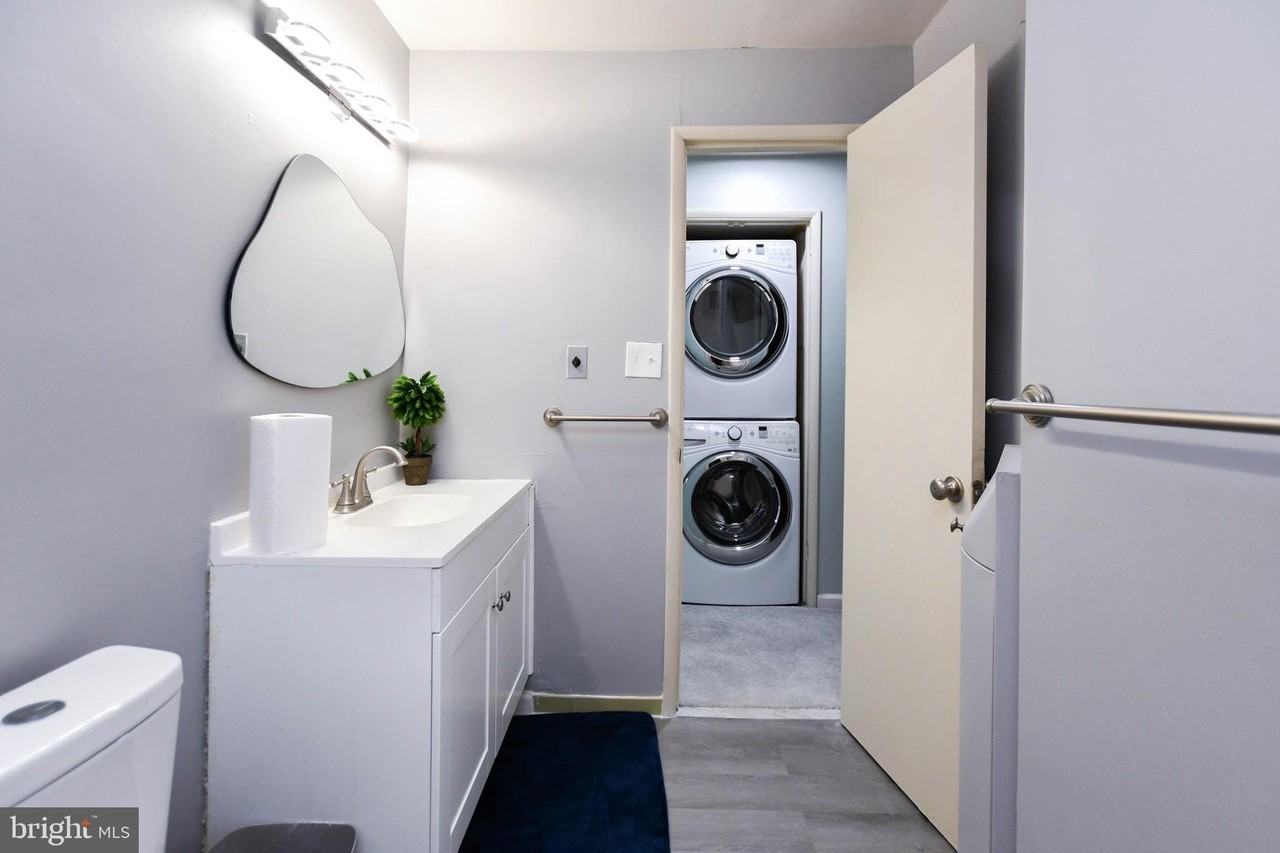 3319 Huntley Square Dr Apt A1 #A1 - Photo 5 of 23