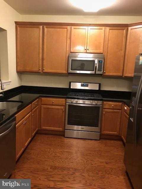 1417 Sierra Dr - Photo 4 of 18