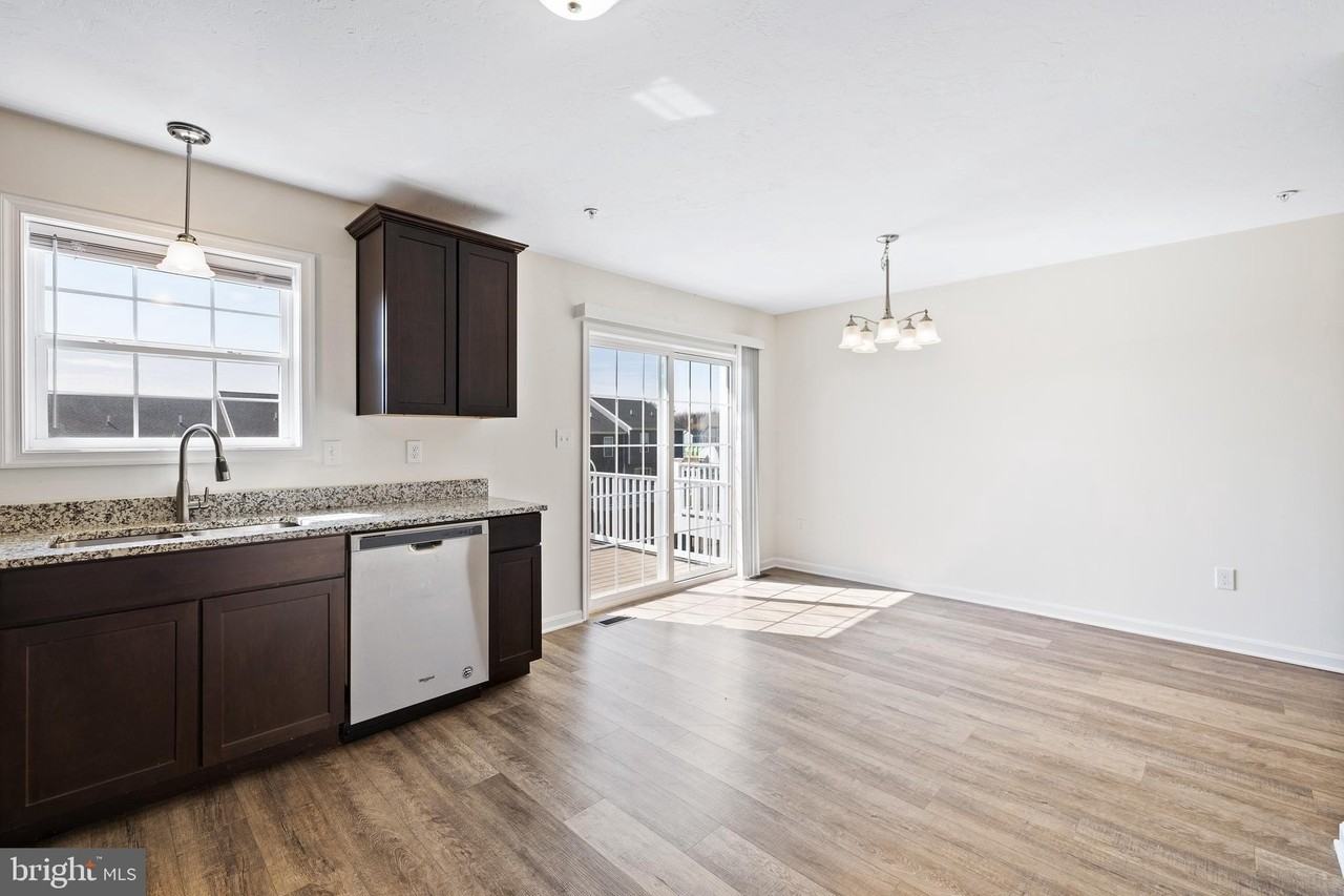 H St #1-08 - Photo 7 of 26