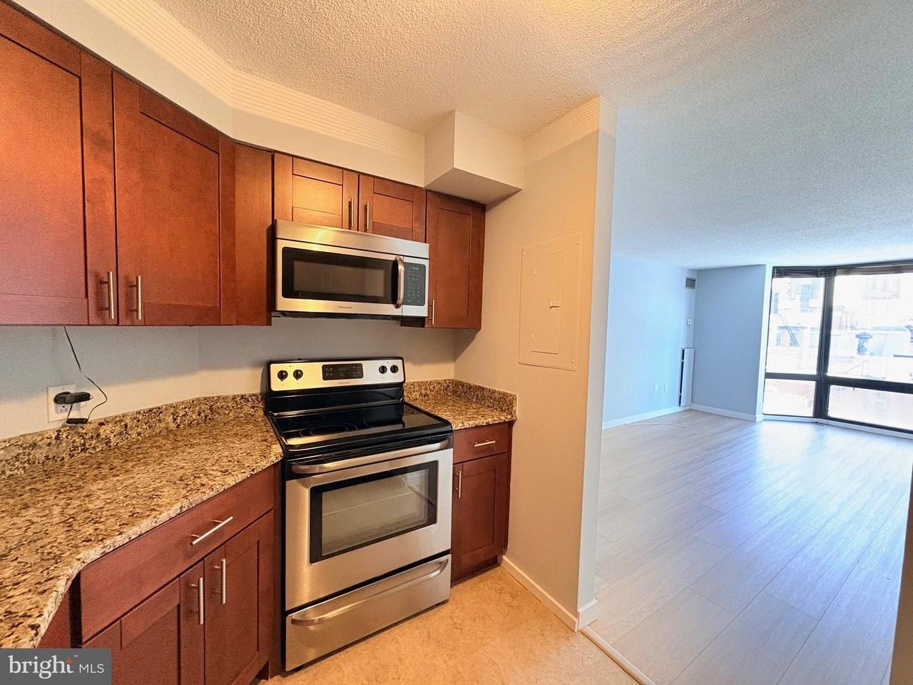 2020 Walnut St Apt 6c #6C - Photo 7 of 29