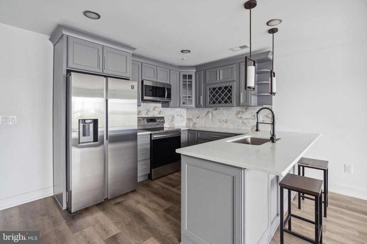 1930 N 2nd St Apt 2a #2A - Photo 2 of 23