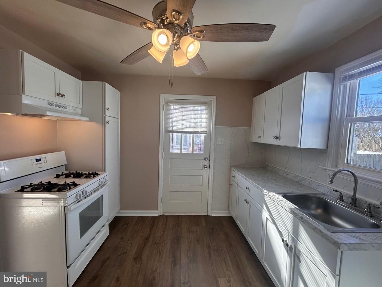 340 Edgewood Rd - Photo 6 of 14