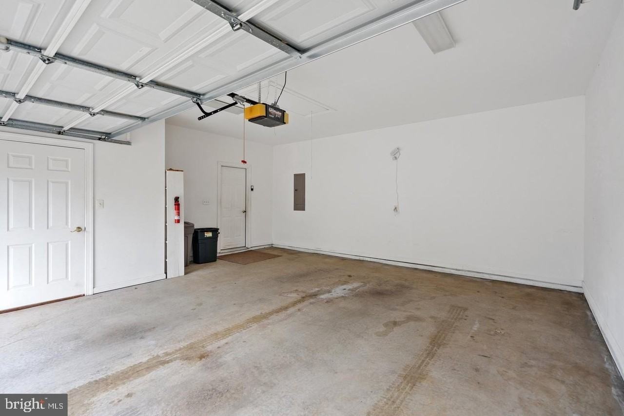 188 Brittany Ln - Photo 5 of 21