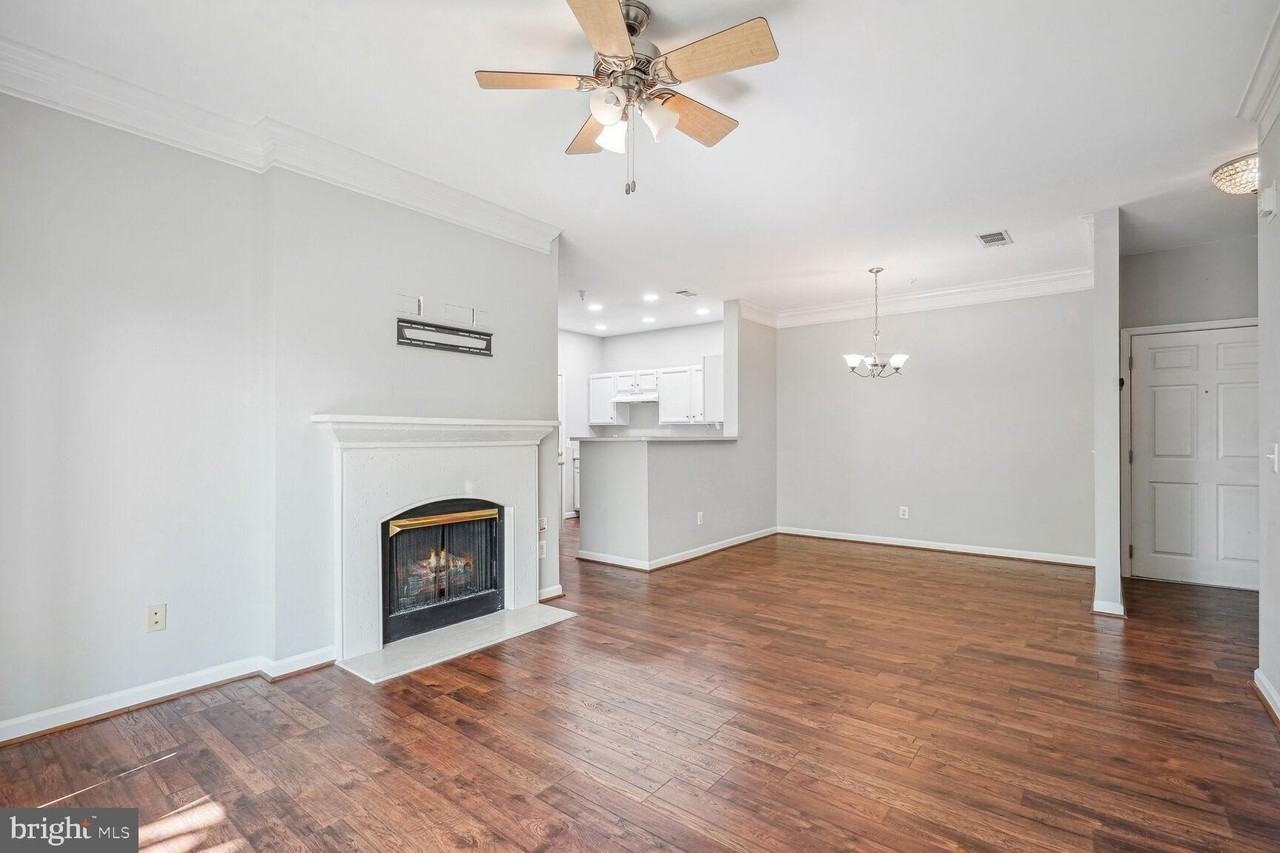 Spring Side Way #1210 - Photo 4 of 16