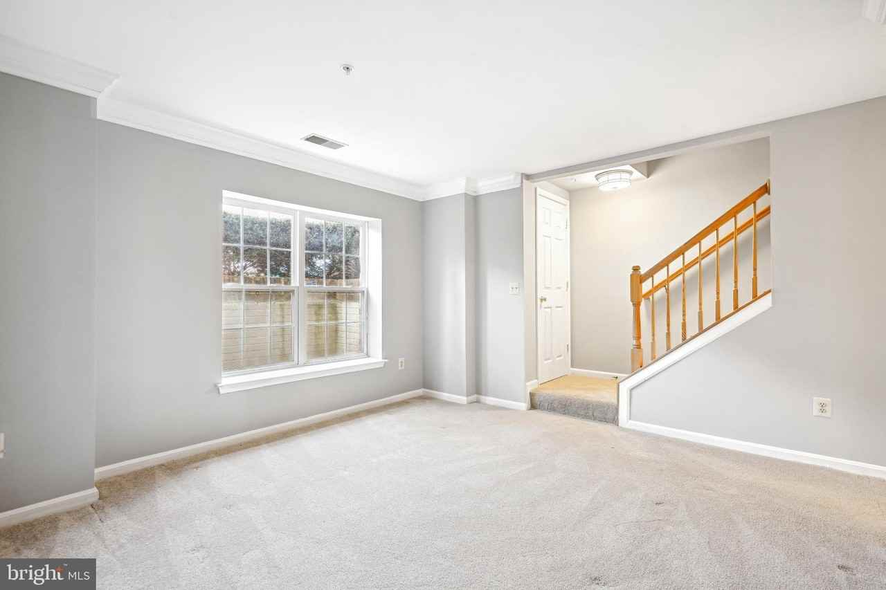 1577 Leeds Castle Dr Apt 102 #102 - Photo 2 of 15