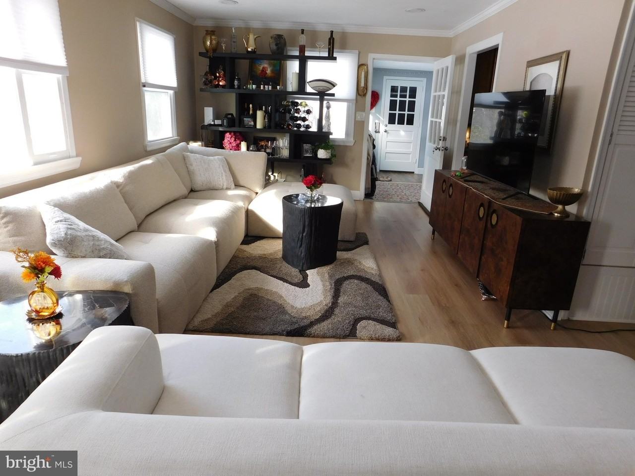 6421 Inwood Dr - Photo 3 of 16