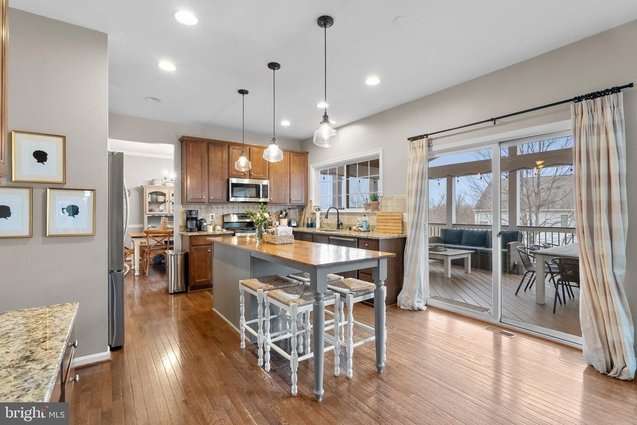 35507 Saint James Dr - Photo 6 of 30