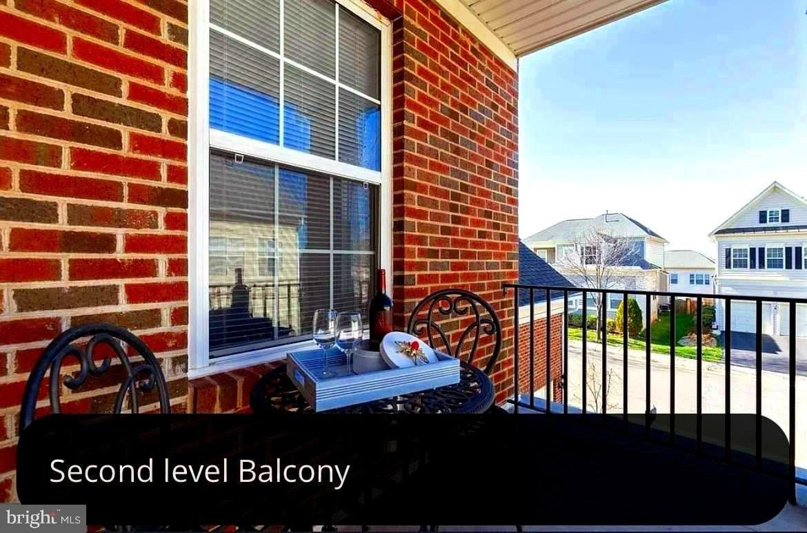 8371 Tillett Loop - Photo 2 of 18