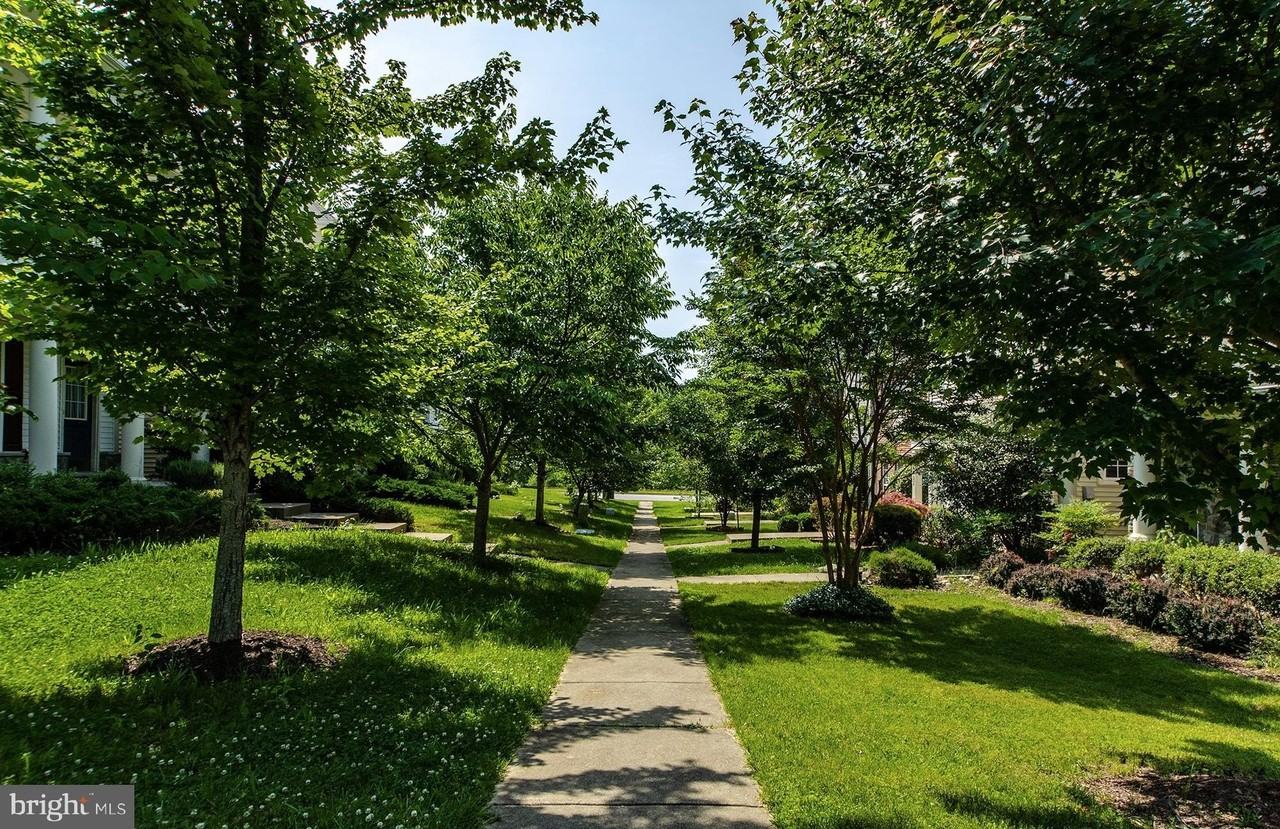 16942 Chesley Pl - Photo 3 of 37