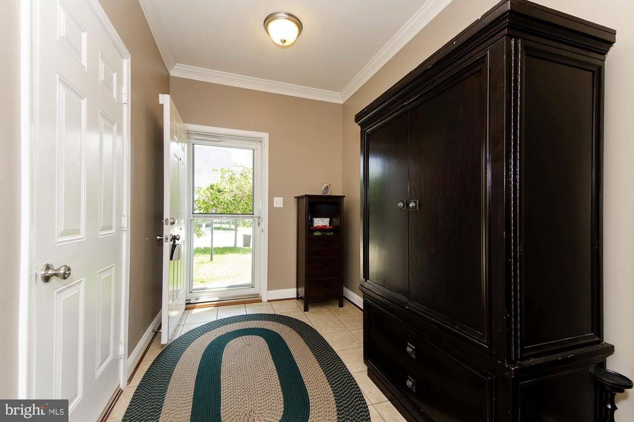 16942 Chesley Pl - Photo 5 of 37