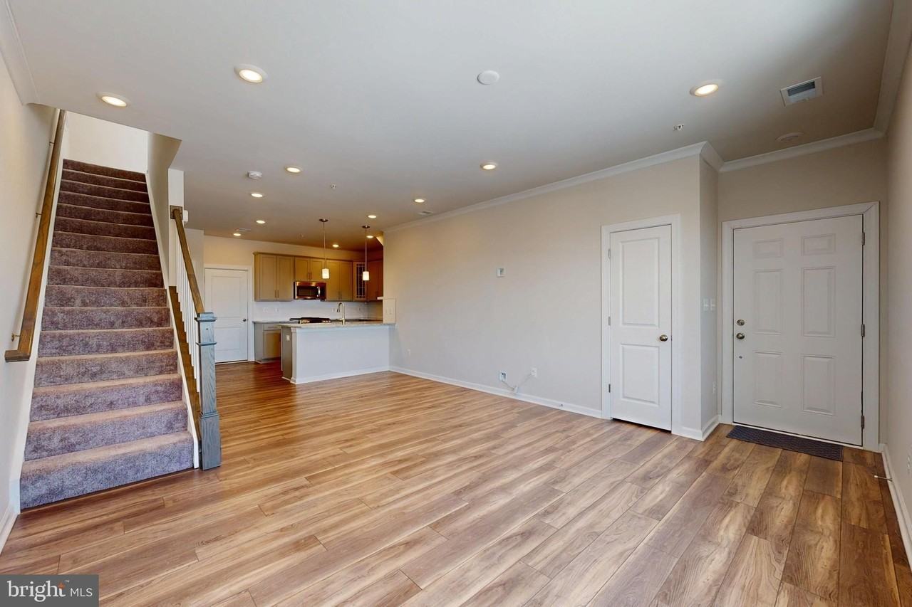 2375 Stephanie Tessa Ln - Photo 6 of 41