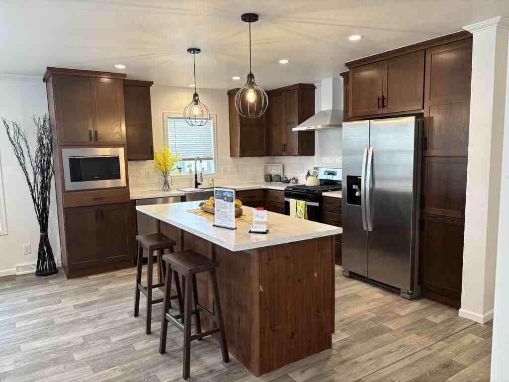 16 Cimarron - Photo 3 of 29