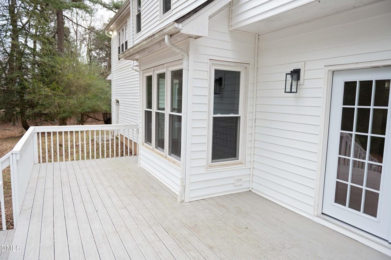 6001 Brown Swiss Way - Photo 2 of 41