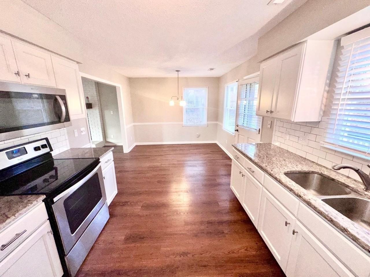 105 Artesian Dr - Photo 5 of 16